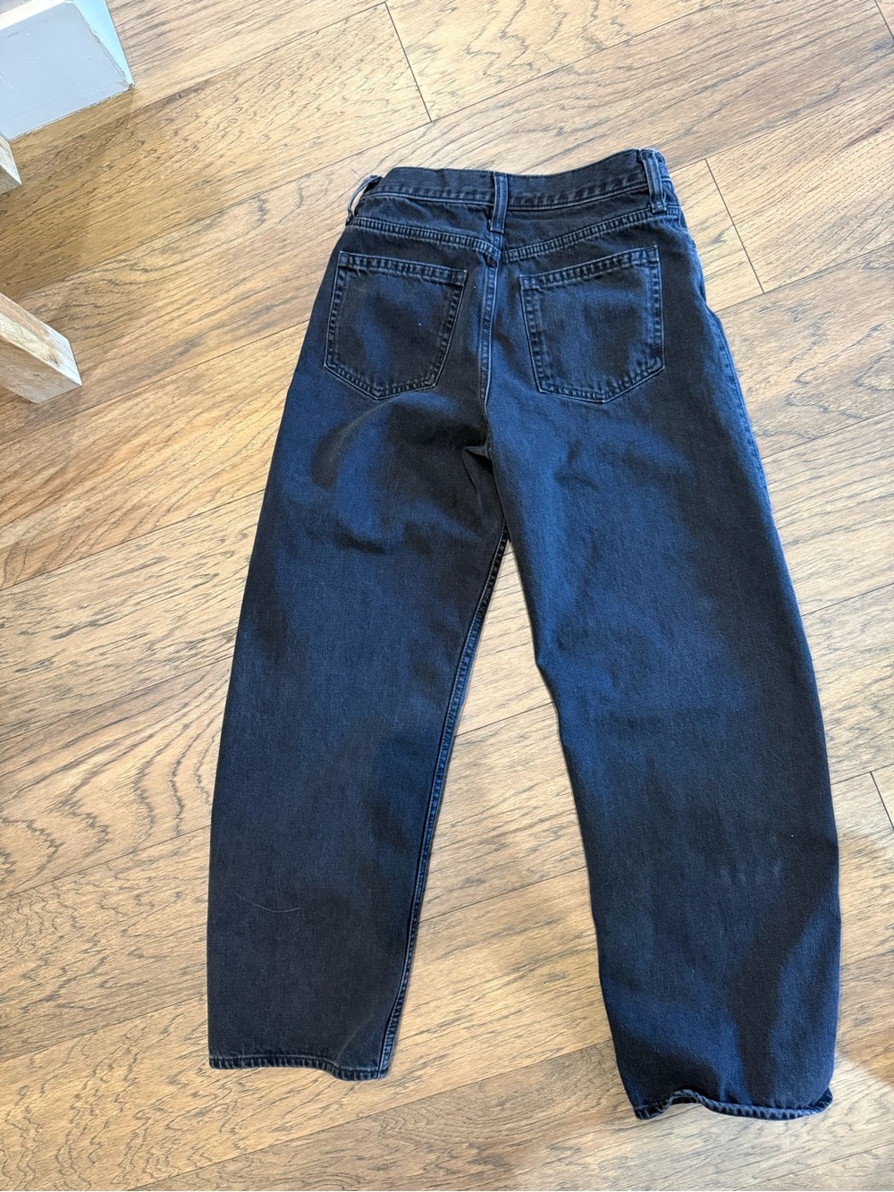 Gap High Rise Barrel Jeans - Picture 5 of 6
